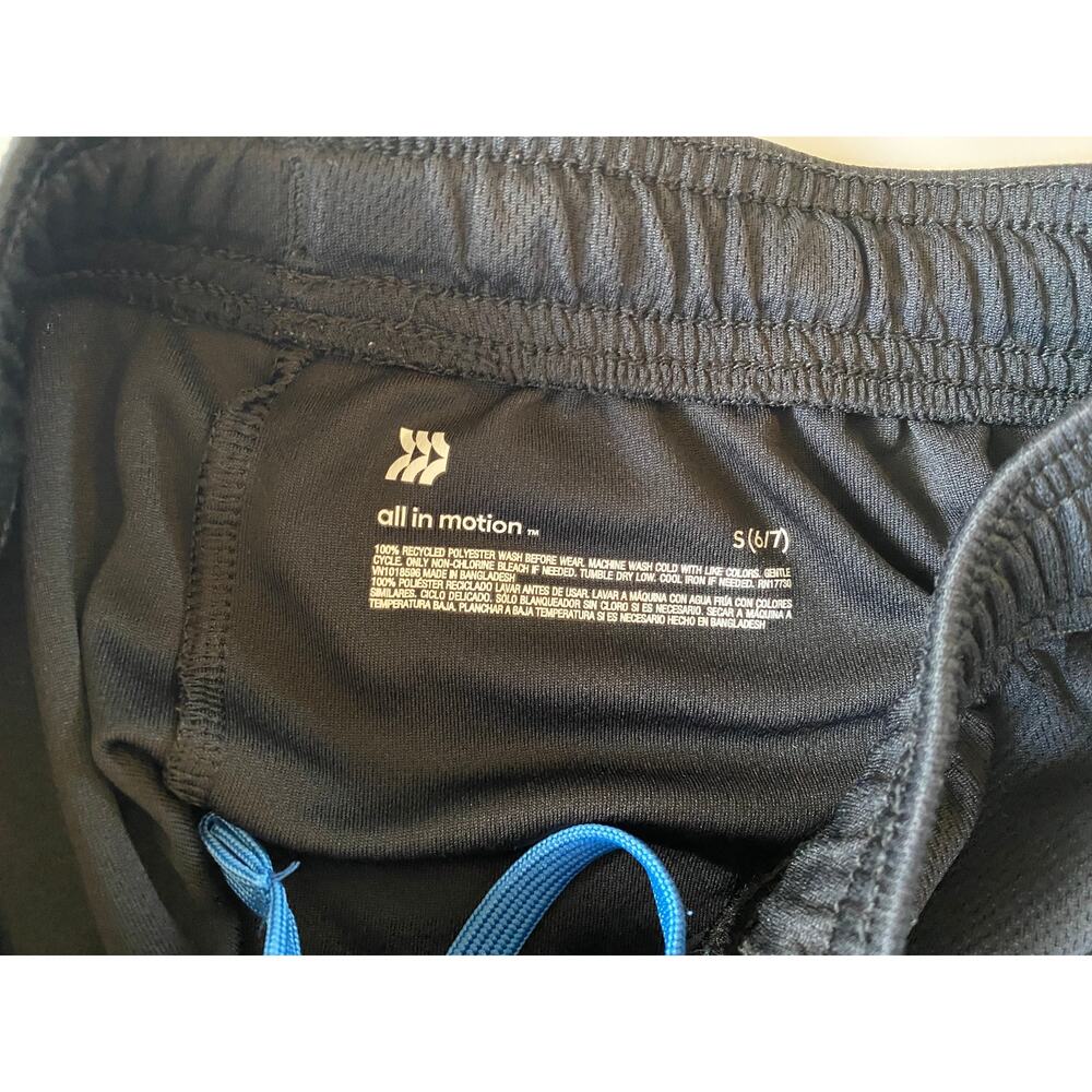 Boys Athletic Tee and Shorts Size S 6/7 - Picture 3 of 4
